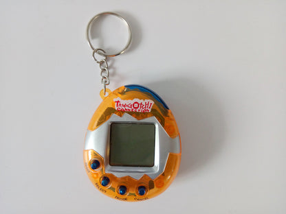 The foreign electronic pet machine virtual pet game machine new mini puzzle