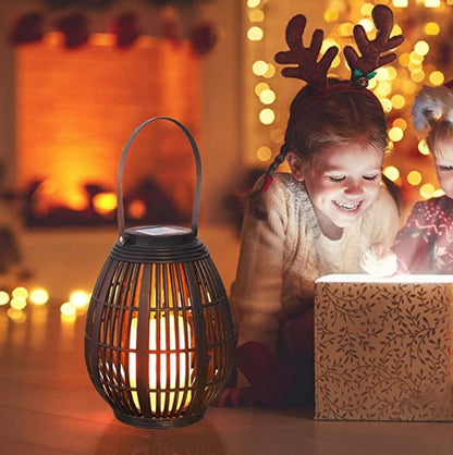 Oval Rattan Solar Lamp
