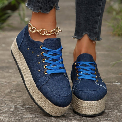 Lace Loop Round Toe Shoes